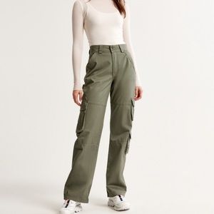 Abercrombie & Fitch Relaxed Cargo Pant Olive